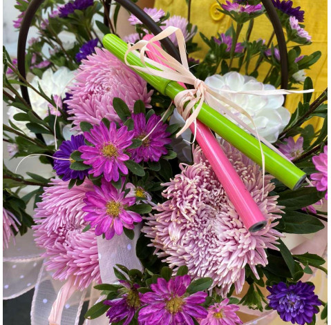 Квіткова композиція Першій вчительці 3 доставка квітів