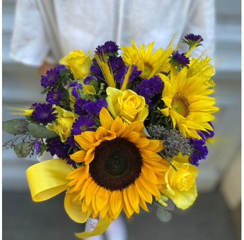 Композиція Українські мотиви 2 доставка квітів