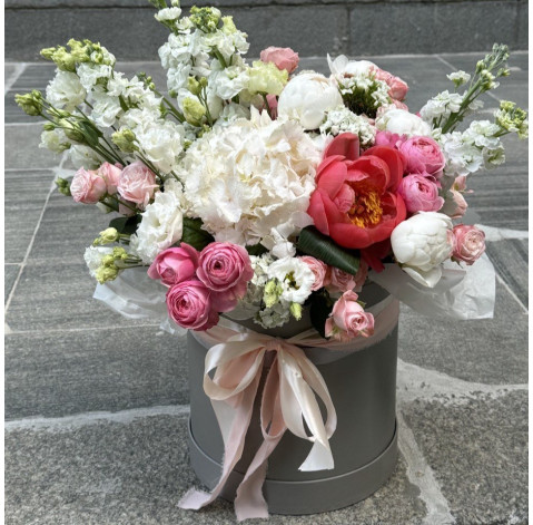 Квіткова композиція Відблиск 2 доставка квітів