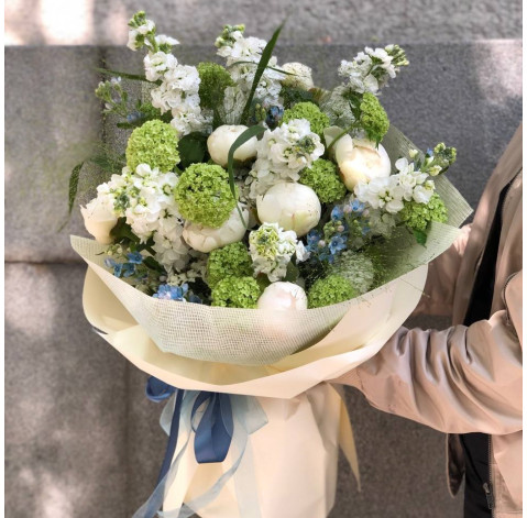 Букет Світлий 3 доставка квітів