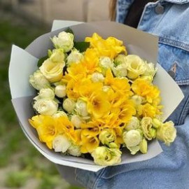 Букет Барвиста радість доставка квітів