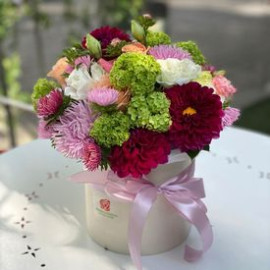 Flower arrangement Autumn flowers Flower delivery