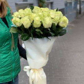 Букет 21 троянда Мондіаль доставка квітів Букет 21 троянда Мондіаль доставка квітів