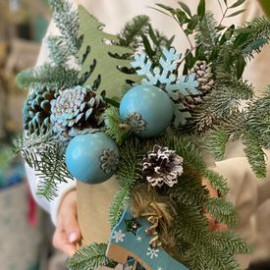 Новорічна композиція Блу доставка квітів