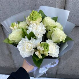 Bouquet An exquisite extravaganza Flower delivery