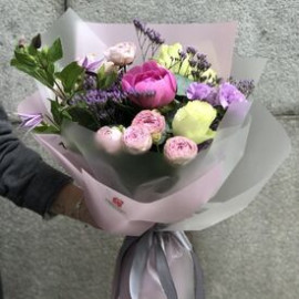 Bouquet Bright Embraces Flower delivery