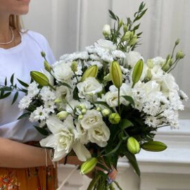 Bouquet Elegant white Flower delivery