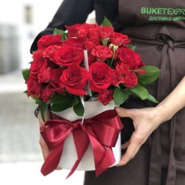 Квіткова композиція Любовне послання доставка квітів