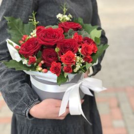 Квіткова композиція Спокуса доставка квітів