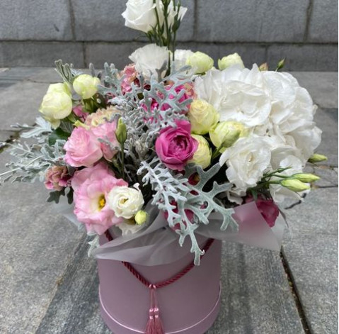 Flower Arrangement for Mommy 1 Flower delivery