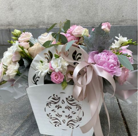 Квіткова композиція Моїй милій 3 доставка квітів