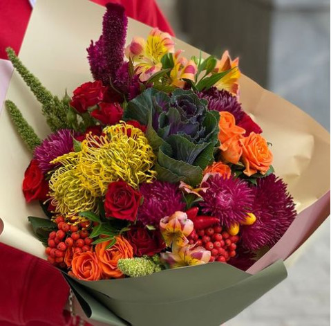 Букет Осіннє різноманіття 3 доставка квітів