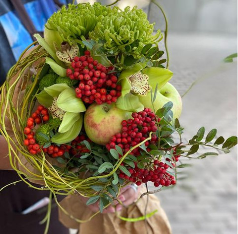 Букет Яблучний 2 доставка квітів