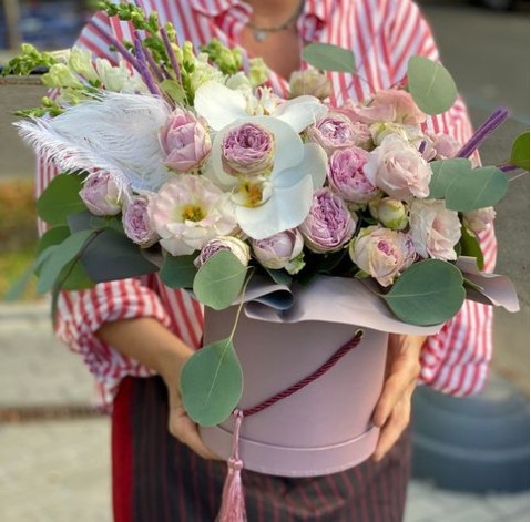 Цветочная композиция Вайолет 2 доставка цветов