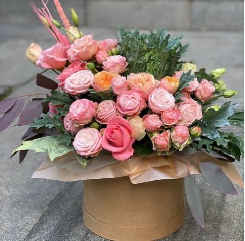 Квіткова композиція Яскраві мрії 2 доставка квітів