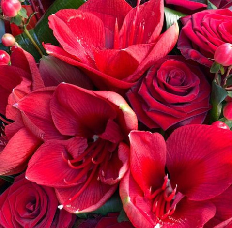 Букет Вогняна весна 4 доставка квітів