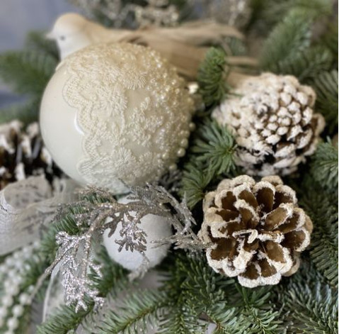 Новорічна композиція Вайт 2 доставка квітів