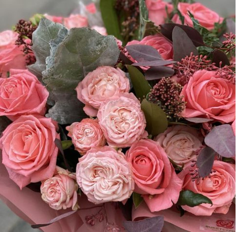 Квіткова композиція Витонченість 2 доставка квітів