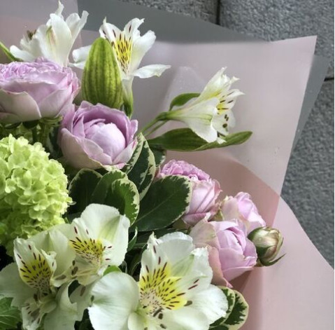 Букет Травнева свіжість 4 доставка квітів