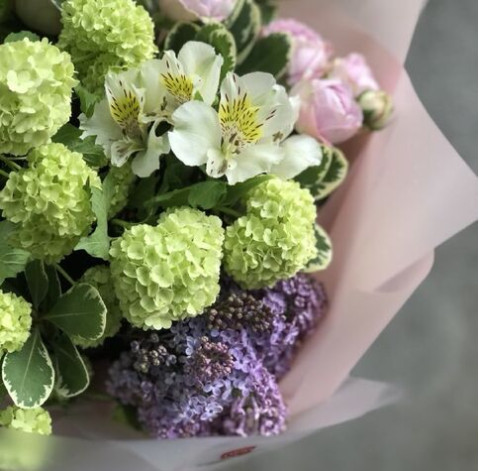 Букет Травнева свіжість 3 доставка квітів