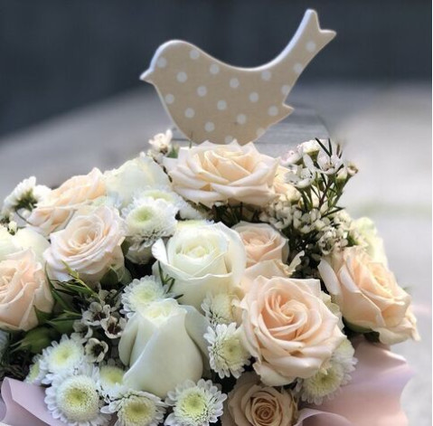 Квіткова композиція Символ ніжності 3 доставка квітів