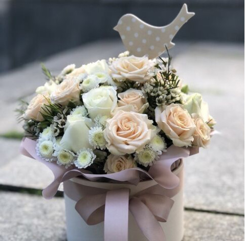 Квіткова композиція Символ ніжності 2 доставка квітів