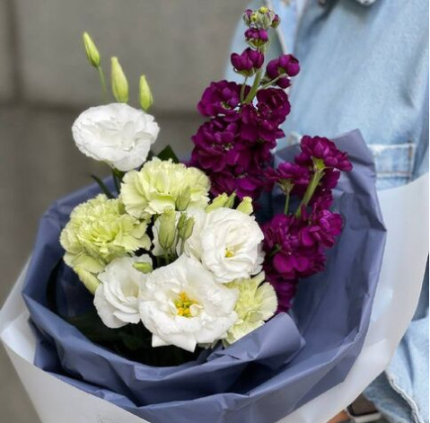 Букет Акцент 3 доставка квітів