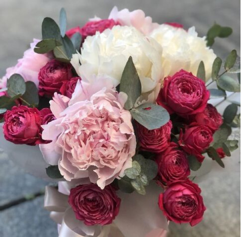 Квіткова композиція Мелодія щастя 2 доставка квітів