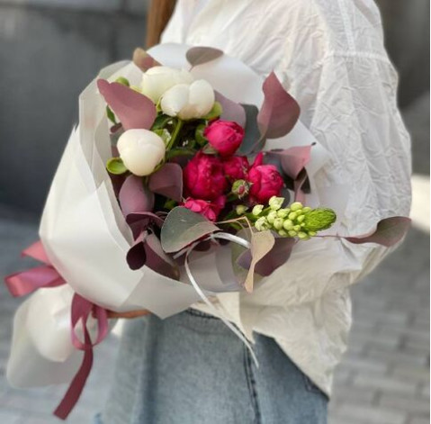 Букет Вишнева роса 3 доставка квітів