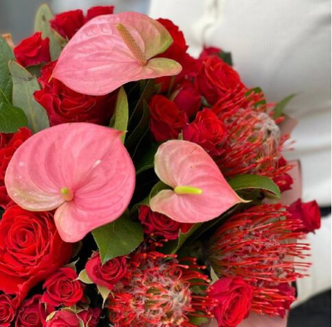 Букет Полум'яна пристрасть 4 доставка квітів