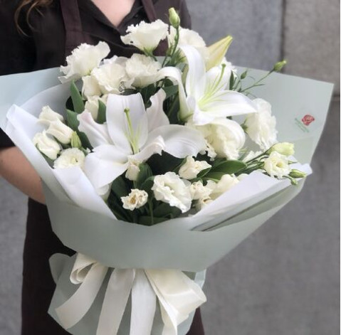 Букет Лілі 2 доставка квітів