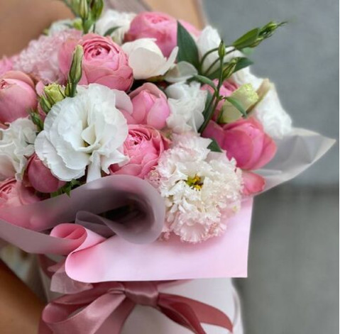 Квіткова композиція Літо у серці 4 доставка квітів