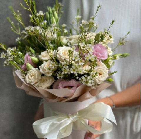 Квіткова композиція Польова ніжність 2 доставка квітів