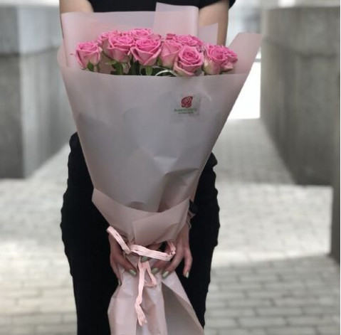 Букет 17 троянд Аква 3 доставка квітів