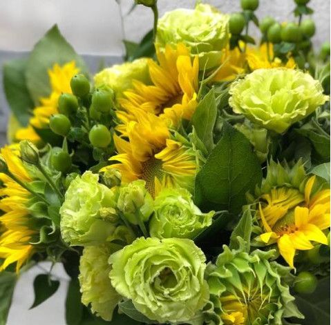 Букет Зеленый подсолнух 4 доставка цветов