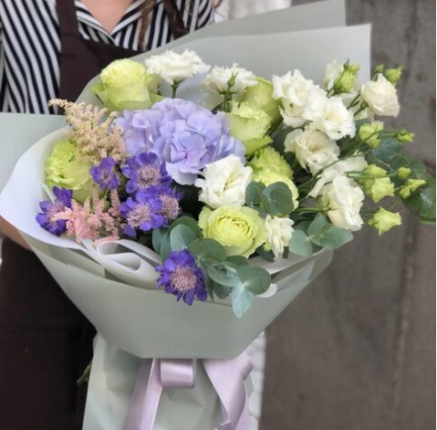 Букет Яблучна фіалка 2 доставка квітів