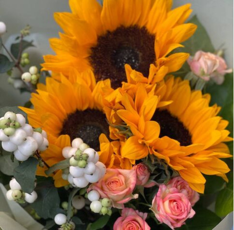 Букет Сонячні зайчики 3 доставка квітів