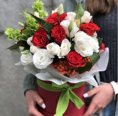 Квіткова композиція Карнавал кохання 2 доставка квітів