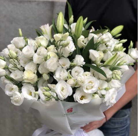 Букет Білосніжний мікс 3 доставка квітів