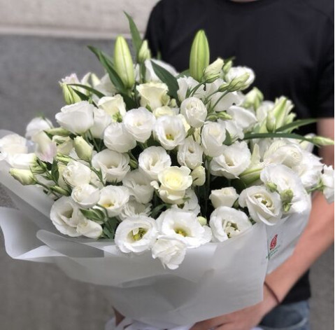 Букет Білосніжний мікс 2 доставка квітів