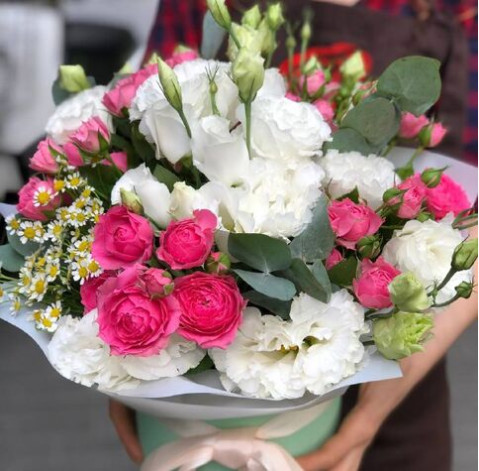 Квіткова композиція Квітучий сад 2 доставка квітів