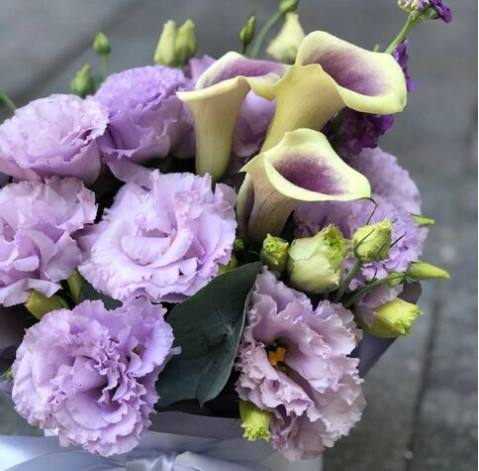 Квіткова композиція Лавандові сни 3 доставка квітів