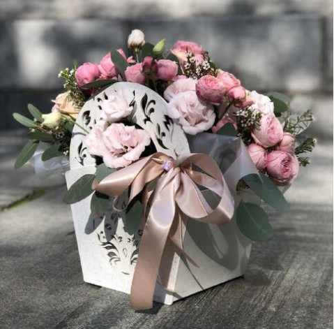 Квіткова композиція У мріях 3 доставка квітів