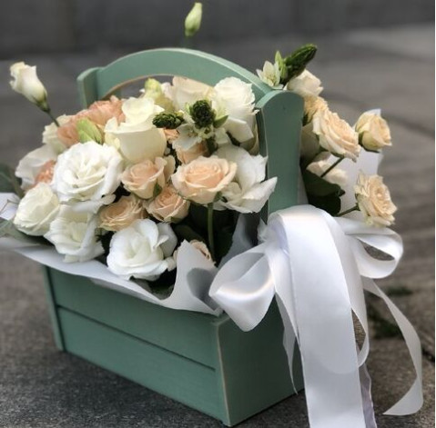 Квіткова композиція Чудова мить 4 доставка квітів