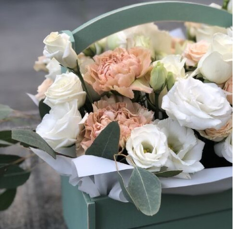 Квіткова композиція Чудова мить 3 доставка квітів