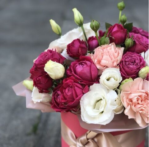 Квіткова композиція Від щирого серця 3 доставка квітів