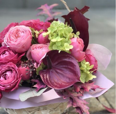 Квіткова композиція Таємниця серця 5 доставка квітів