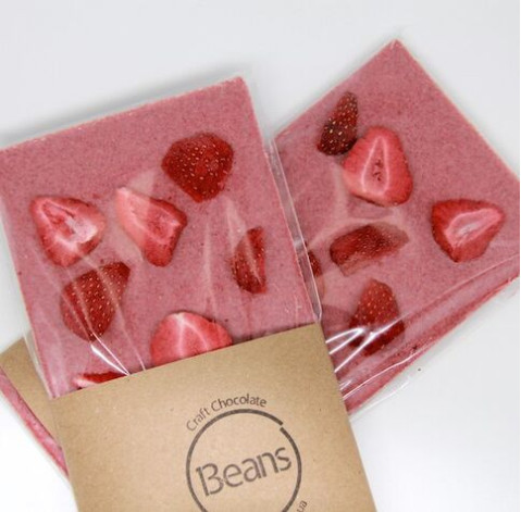 Шоколад білий з Полуницею 120 г 5 доставка квітів