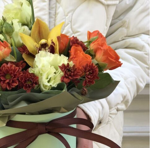 Квіткова композиція Ейфорія 4 доставка квітів