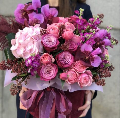 Квіткова композиція Рандеву 2 доставка квітів